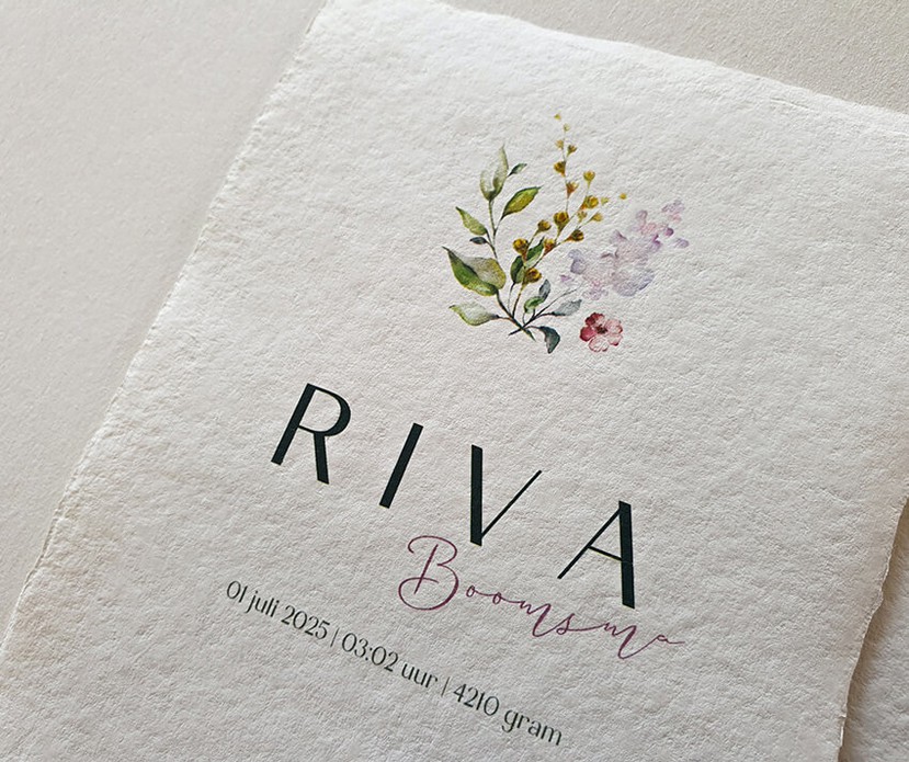 Geboortekaartje Riva met veldbloemen