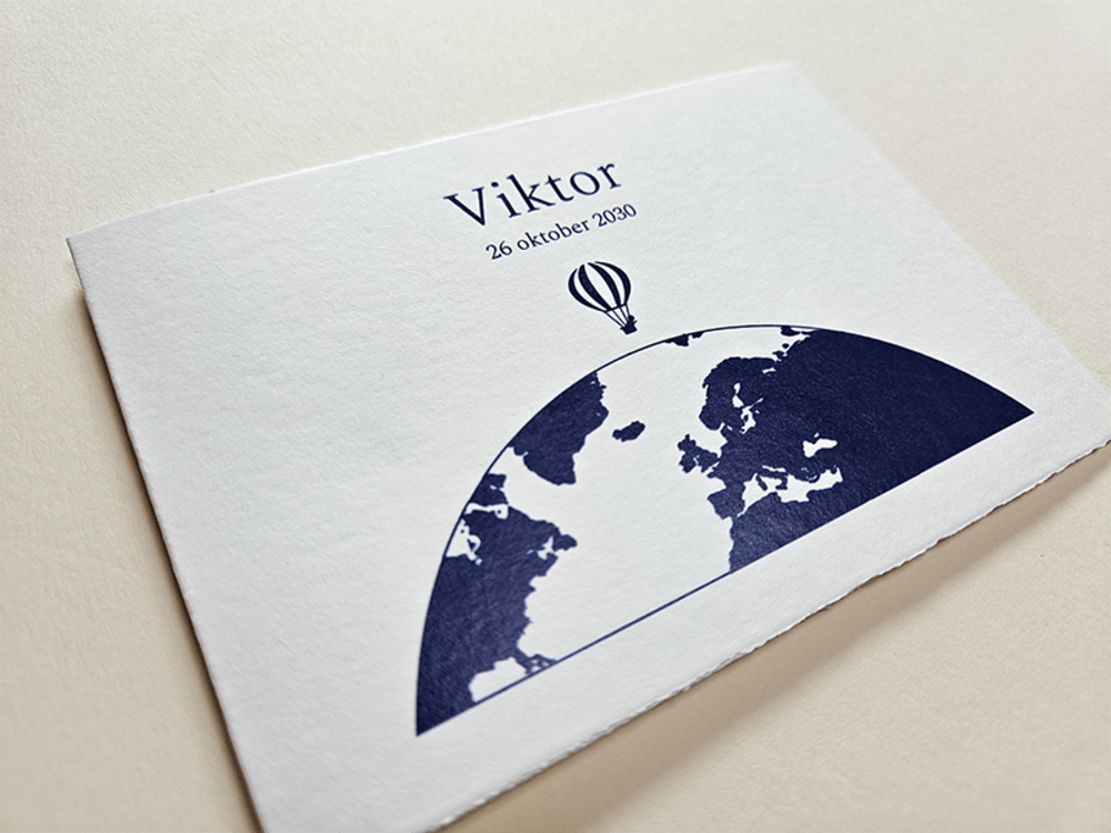 Wereldbol geboortekaartje klassiek Viktor