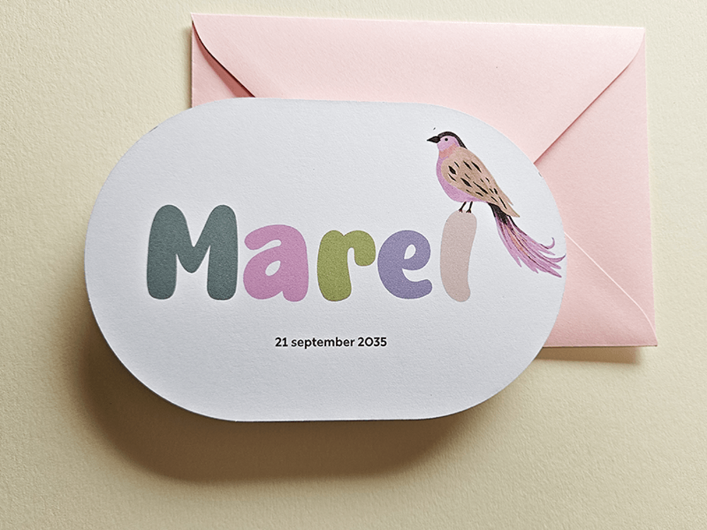 Geboortekaartje meisje ovaal vogel speelse letters Marel